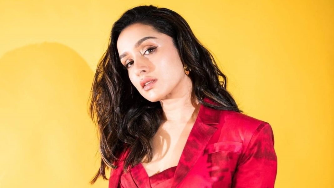 Shraddha Kapoor habla sobre el éxito de Stree 2 y dice que las historias de su padre le recuerdan que no debe dar 