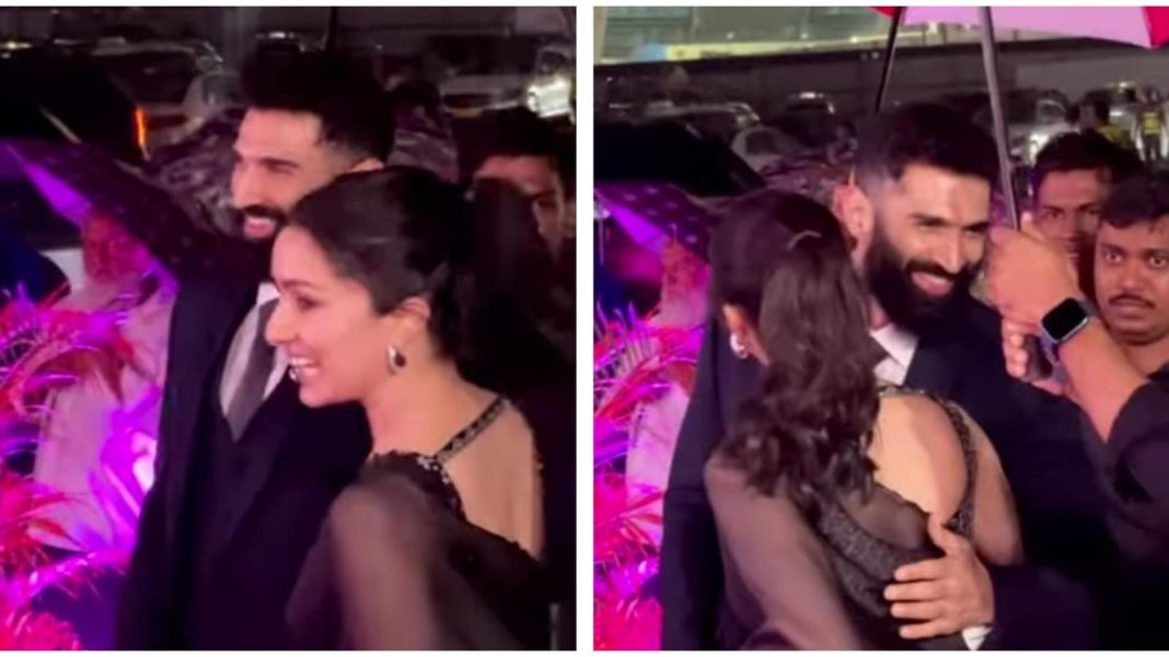 Shraddha Kapoor se topa con el coprotagonista de Aashiqui 2, Aditya Roy Kapur, en el evento; ambos comparten un abrazo. Mirar
