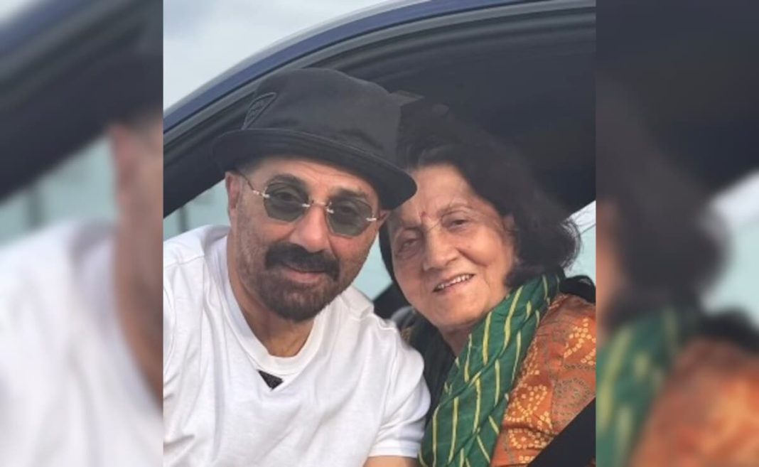 Sunny y Bobby Deol comparten adorables publicaciones para su mamá Prakash Kaur en su cumpleaños
