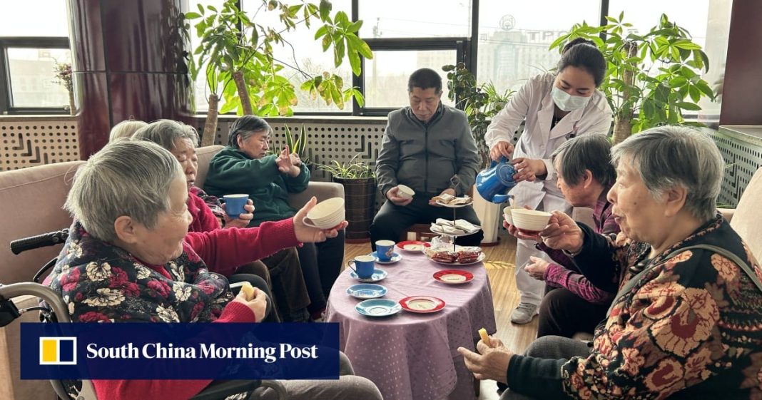 Toda esa plata se está convirtiendo en oro en la envejecida sociedad china
