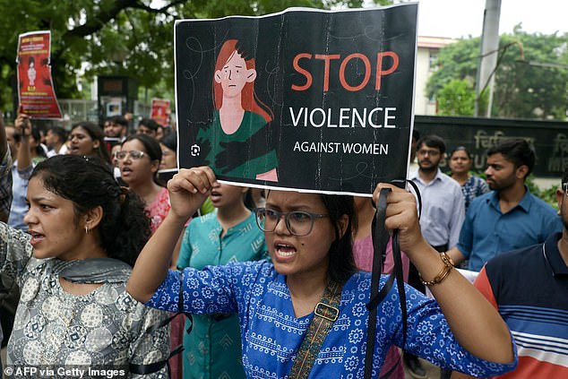 Miles de mujeres salieron a las calles de la India en agosto para pedir medidas para abordar la violencia sexual