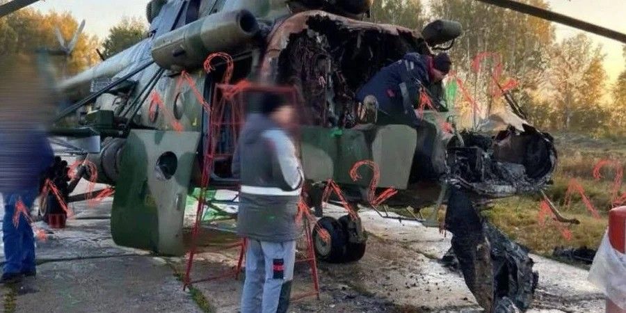 Unos adolescentes incendiaron un helicóptero militar ruso en Omsk
