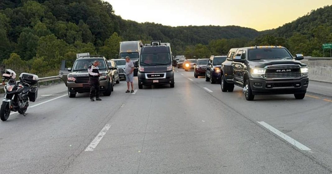 Varias personas baleadas en una carretera de EE.UU.
