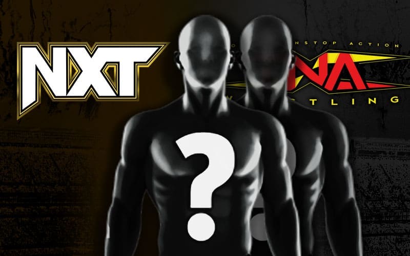 Varias superestrellas de WWE NXT vistas entre bastidores en un evento de lucha libre de TNA
