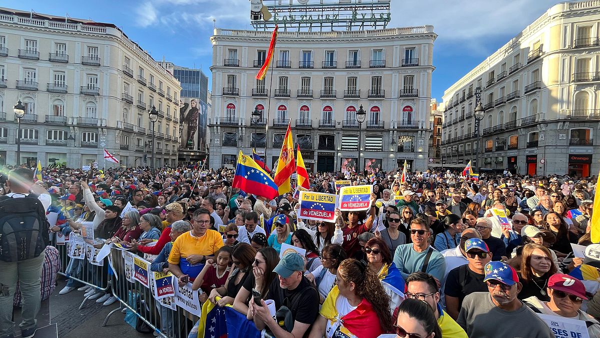 Venezolanos se manifiestan en todo el mundo para exigir democracia
