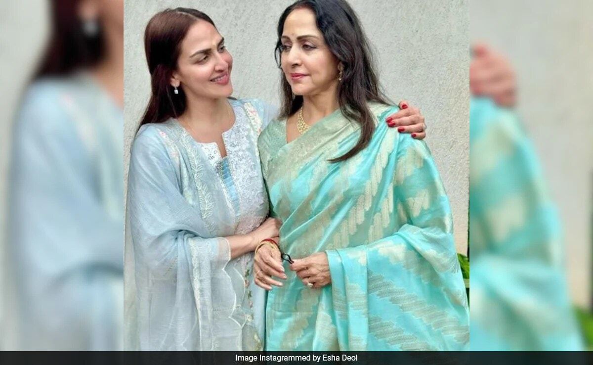 A Hema Malini, que hoy cumple 76 años, deseo de cumpleaños de su hija Esha Deol
