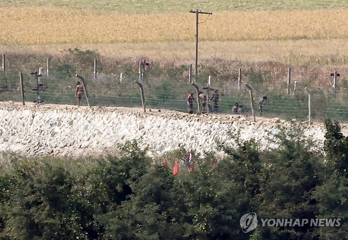 (LEAD) S. Korea condemns N. Korea&apos;s move to block border as &apos;anti-unification&apos; act