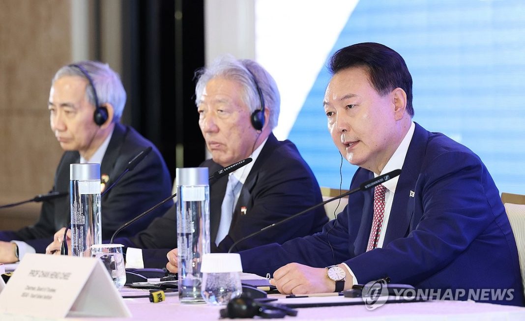 (LEAD) Yoon says S. Korea common interest with China on 'rules-based order'