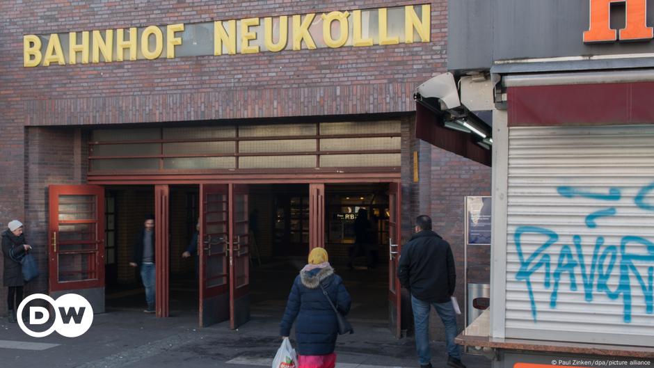 Alemania: Búsqueda de explosivos abandonados en una estación de Berlín
