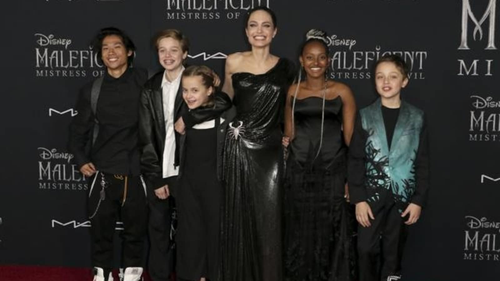 Angelina Jolie revela que a sus hijos no les interesa ser el centro de atención y dice: "Son muy..."
