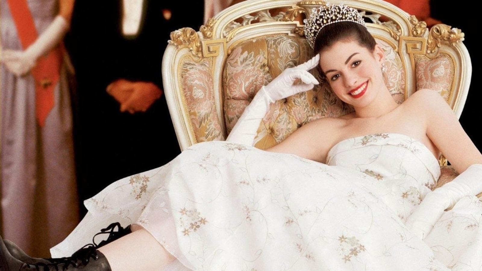 Anne Hathaway regresa a Genovia cuando se anuncia The Princess Diaries 3; Adele Lim de Crazy Rich Asians dirigirá
