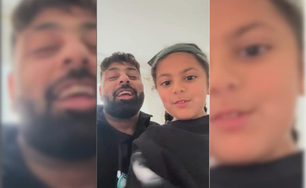 Badshah le enseña su icónica introducción a su hija Jessemy, pero la modifica para ella
