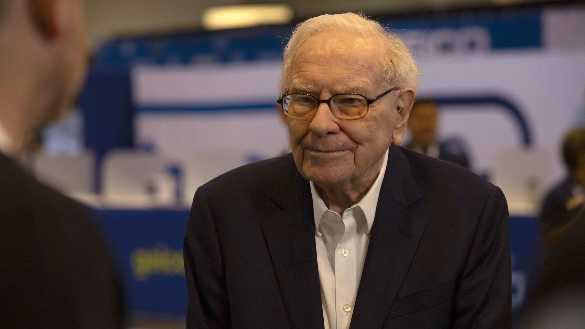 Berkshire recorta su participación en Bank of America a menos del 10% y ya no está obligado a revelar información con frecuencia 
