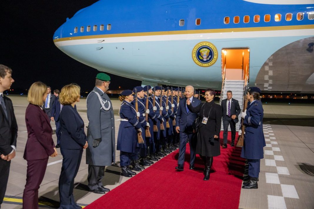 Biden llega a Alemania para conversaciones de alto nivel sobre Ucrania y Oriente Medio
