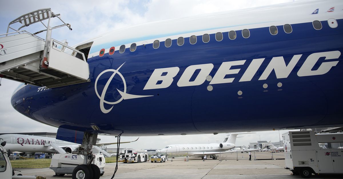 Boeing despedirá a 17.000 empleados para recuperar sus finanzas durante la huelga en curso
