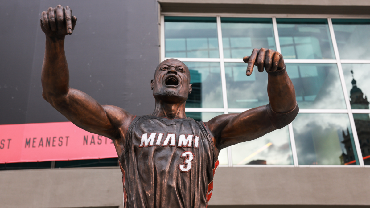 Dwyane Wade se toma el camino correcto al ridiculizar su estatua: "No necesita parecerse a mí"
