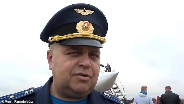 El coronel Dmitry Golenkov (en la foto), un alto oficial del 52º regimiento de bombarderos pesados ​​de Rusia, ha sido eliminado con un 