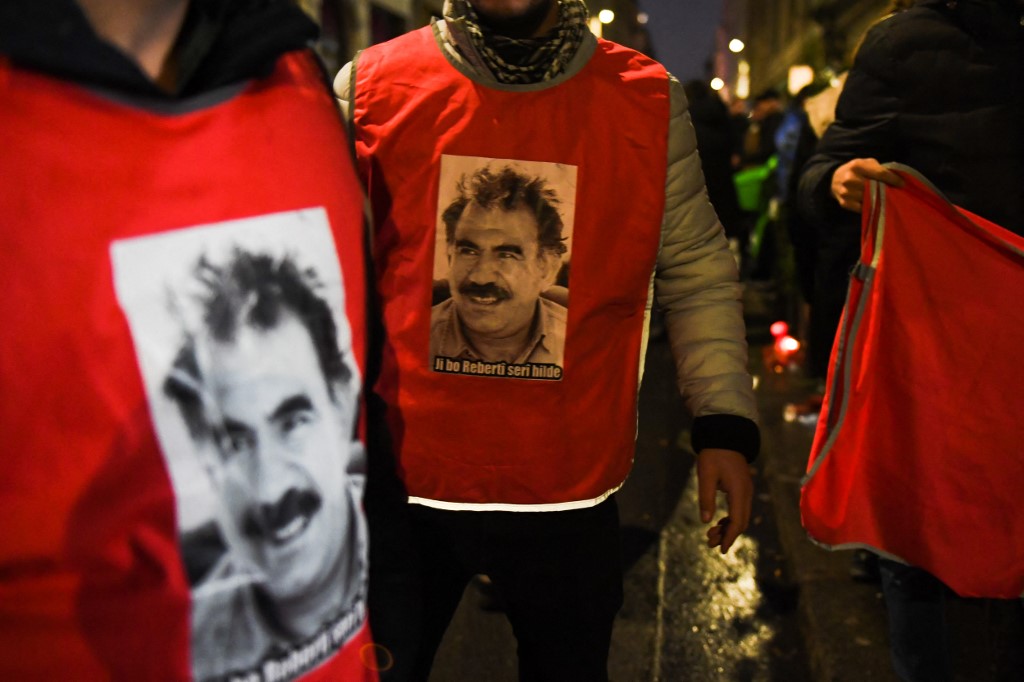 El partido prokurdo de Turquía exige una línea con el líder del PKK, Öcalan, antes de nuevas conversaciones
