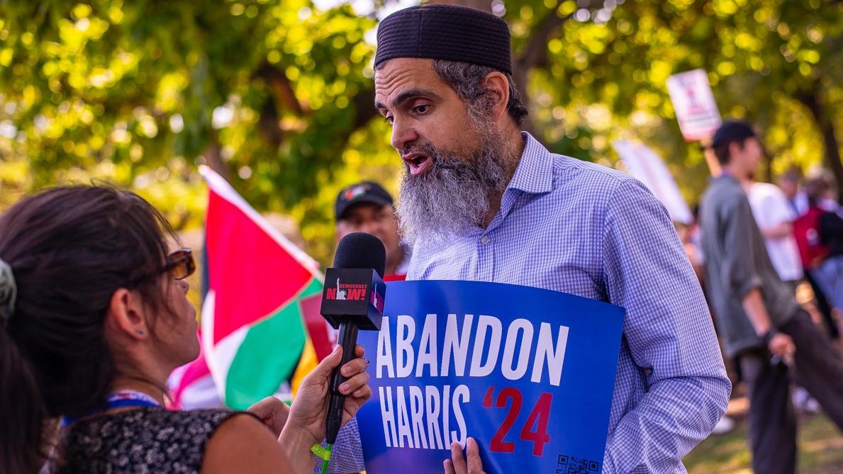 El viaje de un hombre desde una prisión israelí hasta la fundación del movimiento Abandon Harris
