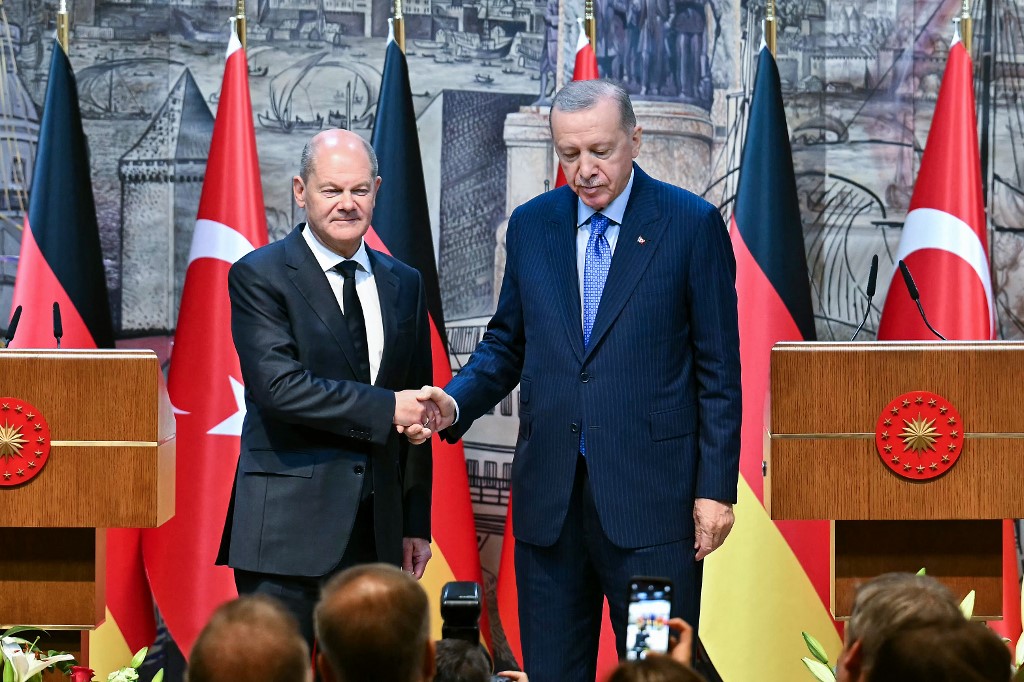 Erdogan elogia al "querido amigo" Olaf Scholz durante su visita a Turquía
