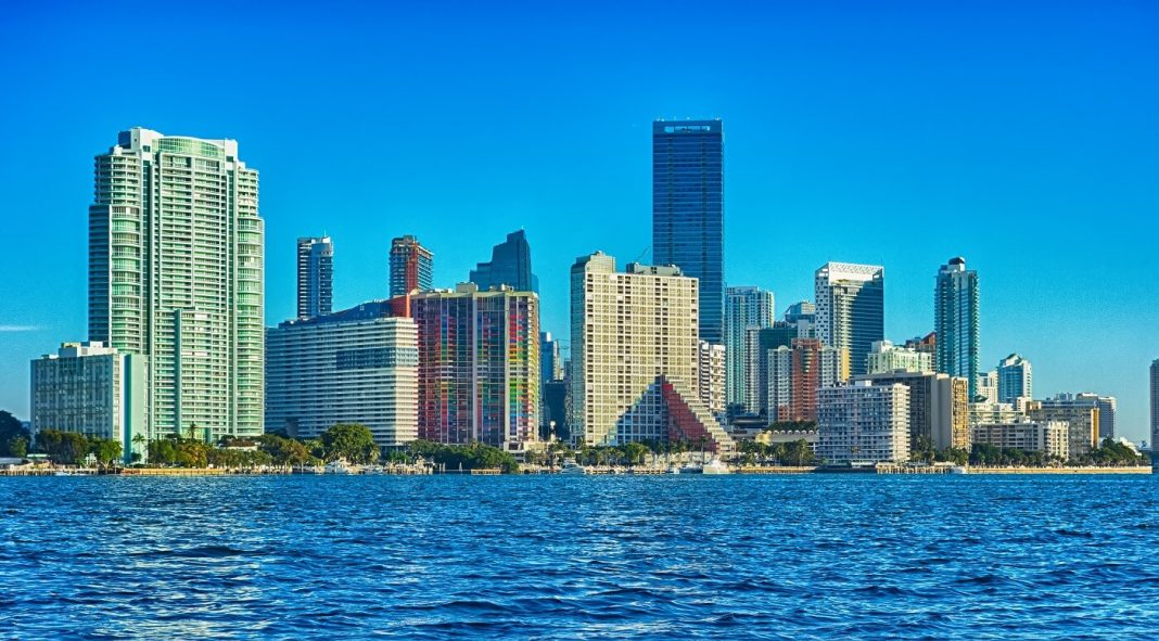 Florida tiene $800 millones en criptomonedas, dice el director financiero estatal - CoinJournal
