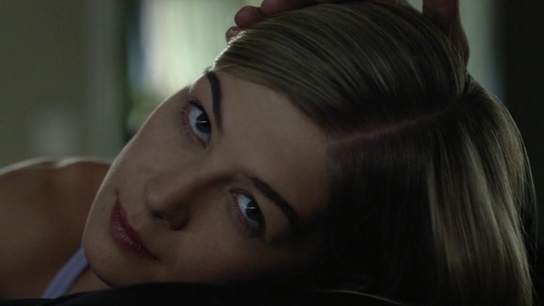 Gone Girl, una década en revisión: ¿Era Amy Dunne psicótica o una víctima modesta del enigma de las chicas geniales?
