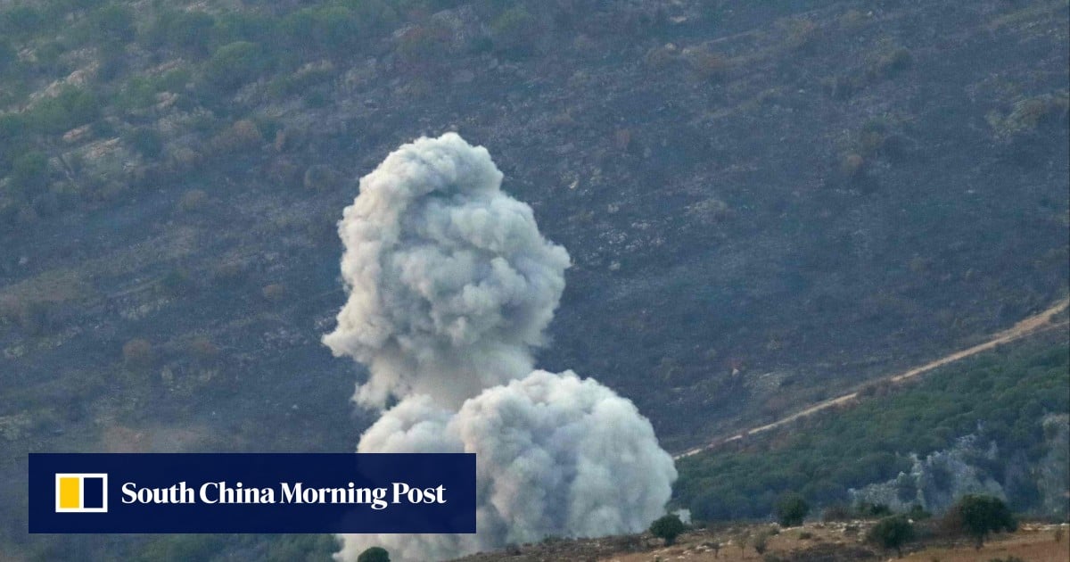 Hezbollah luchando contra tropas israelíes cerca de la aldea libanesa de Ramiya; tercer casco de paz de la ONU herido
