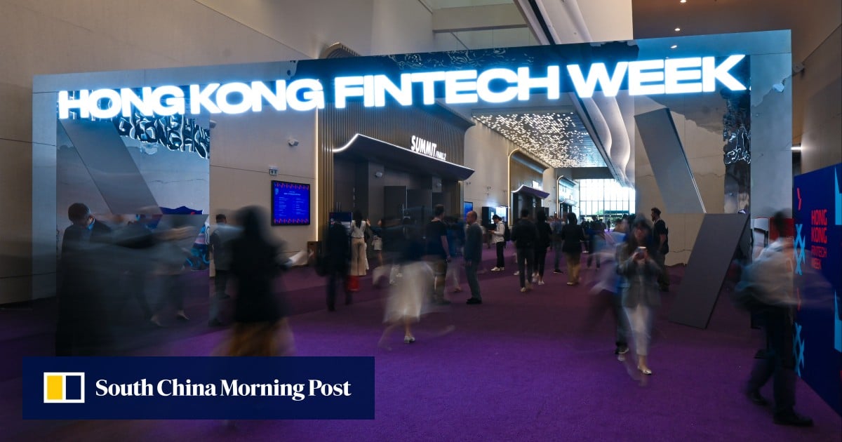 Hong Kong presenta reglas para el uso "responsable" de la IA en la Semana FinTech
