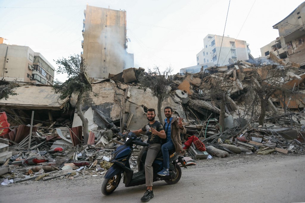 Hospitales libaneses evacuados en el sur mientras Israel presiona el ataque
