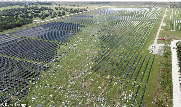 Impactantes imágenes de drones han revelado la devastación en una granja solar de Florida después de que un tornado generado por el huracán Milton arrasara sus paneles.