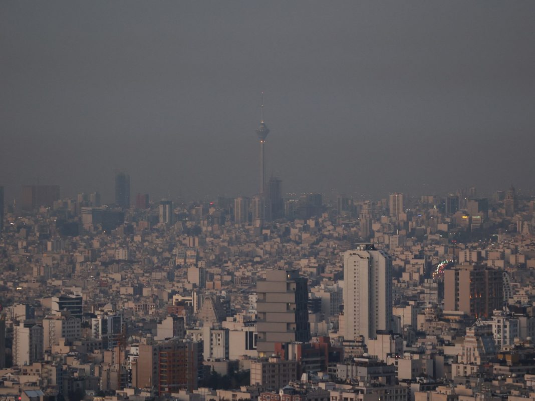 Irán dice que los ataques israelíes a bases militares causaron 