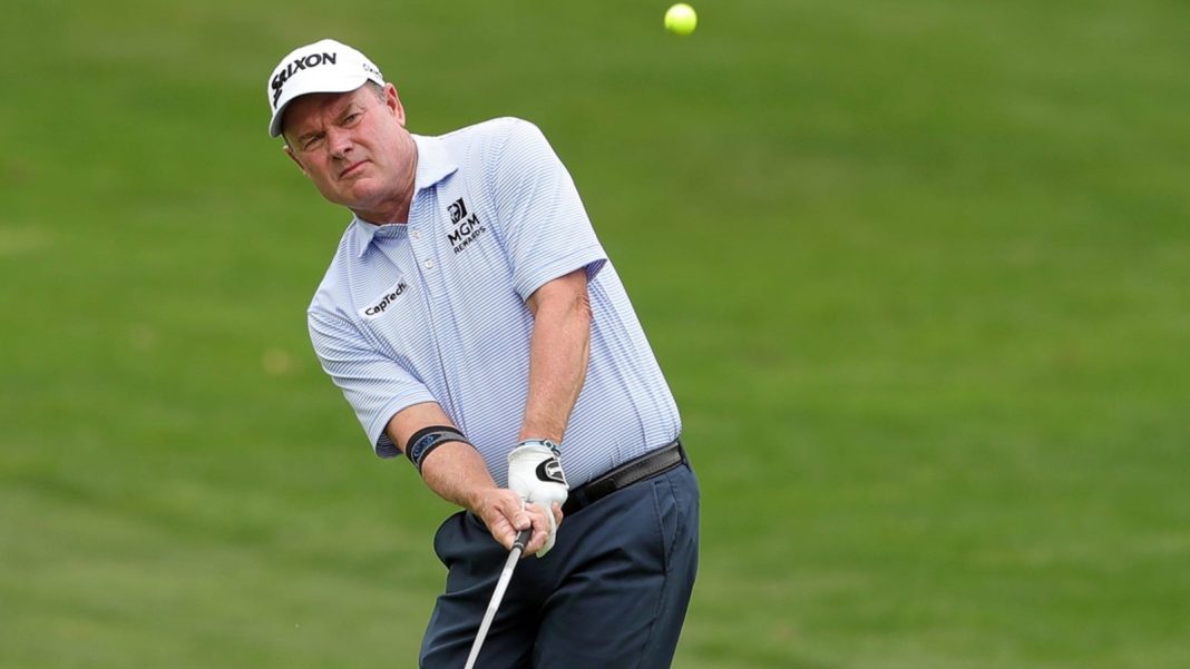 Joe Durant empatado a tres bandas por el liderato en Furyk & Friends
