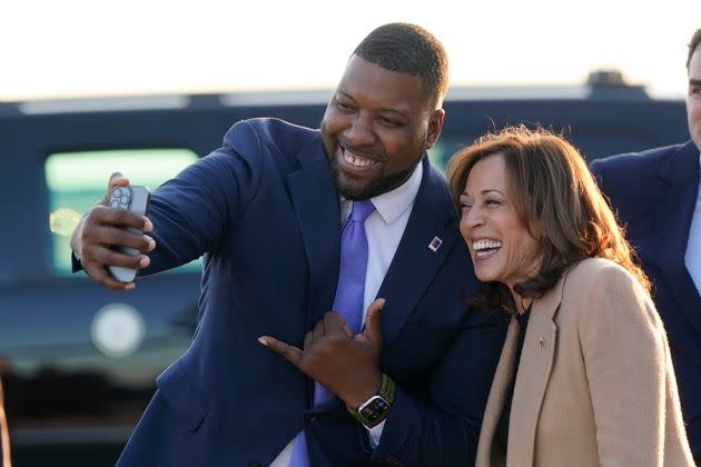 Kamala Harris publica 'Agenda de oportunidades para hombres negros' - The Michigan Chronicle
