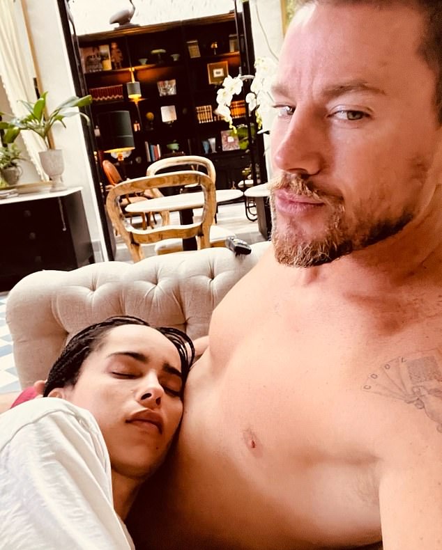 Después de que se informara la separación de Channing Tatum y Zoë Kravitz el martes, la atención se centró en su última publicación juntos en las redes sociales, una selfie sin camisa de Channing el 3 de septiembre.