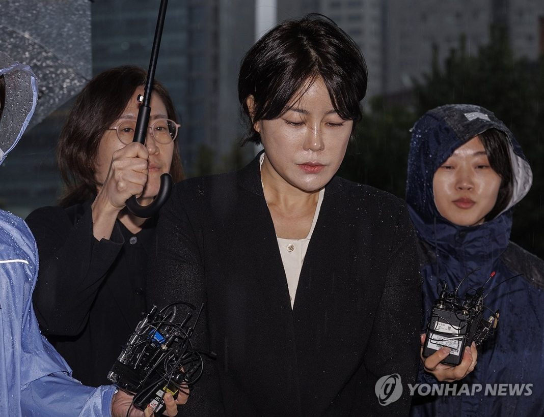 Moon's daughter appears before police for questioning over alleged drunk driving