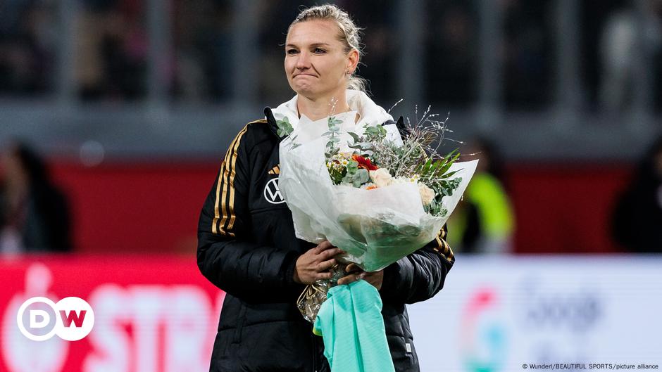 La leyenda Alexandra Popp juega su último partido con Alemania
