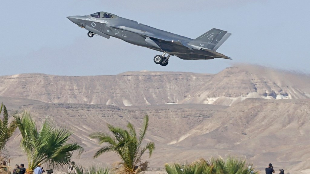 Lammy del Reino Unido defiende la "exclusión" que permite las exportaciones de F-35 a Israel
