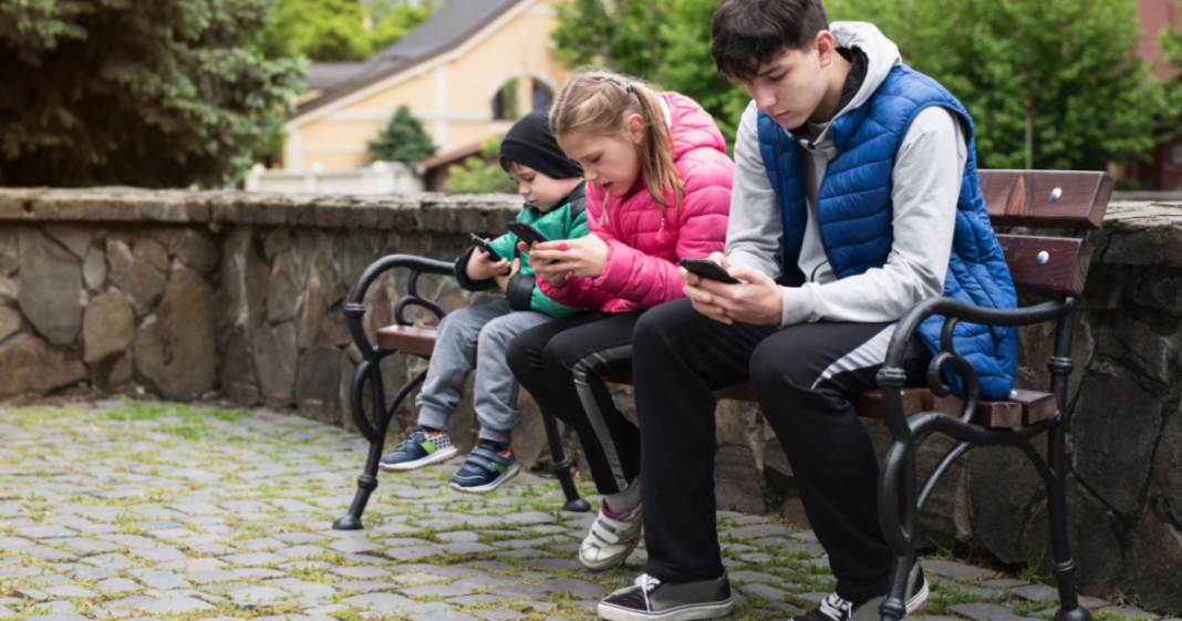 Langenscheidt anuncia la palabra juvenil alemana del año 2024: Aura
