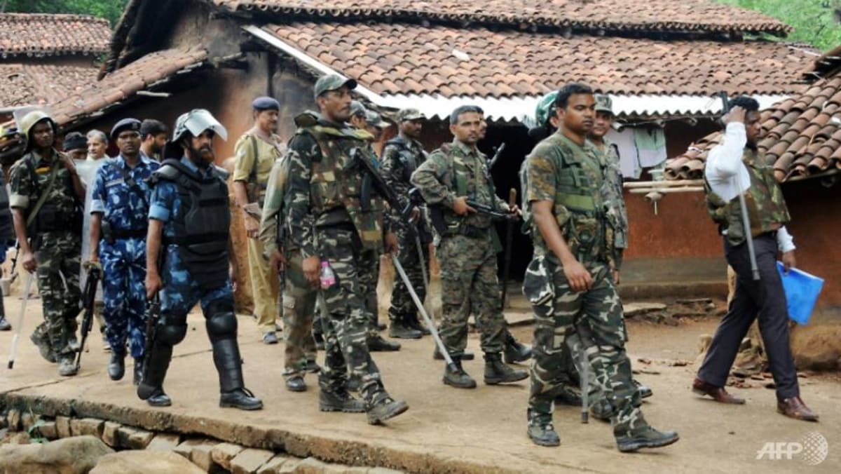 Las fuerzas de seguridad indias matan a 28 rebeldes maoístas en un tiroteo
