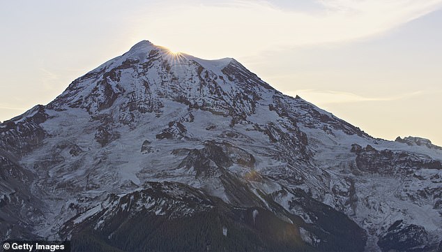 El Monte Rainier ofrece el pico más alto de Washington, pero ha perdido el 42 por ciento de su hielo glaciar en los últimos 120 años.