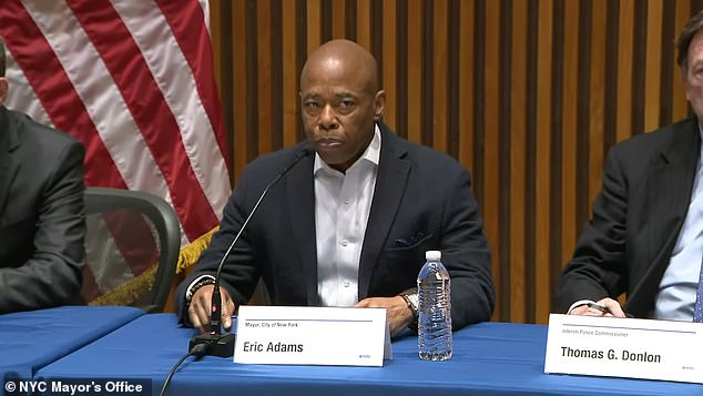 El alcalde Eric Adams habló en una conferencia de prensa el sábado y se le hicieron preguntas sobre la preparación para el exitoso mitin de Trump el domingo en el Madison Square Garden.