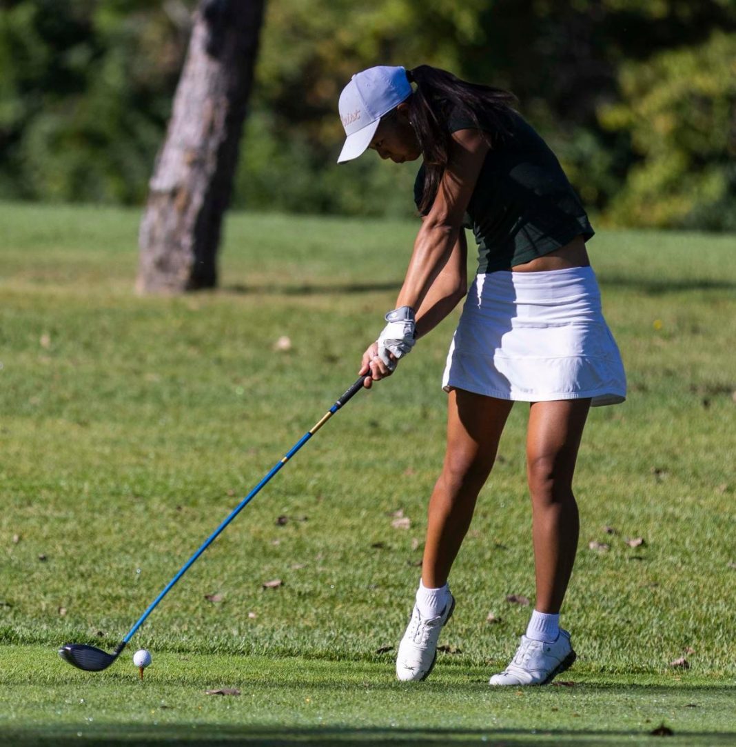 Lutheran ya no tiene lugar en el trofeo, pero está cerca de la cima a mitad del torneo estatal de golf
