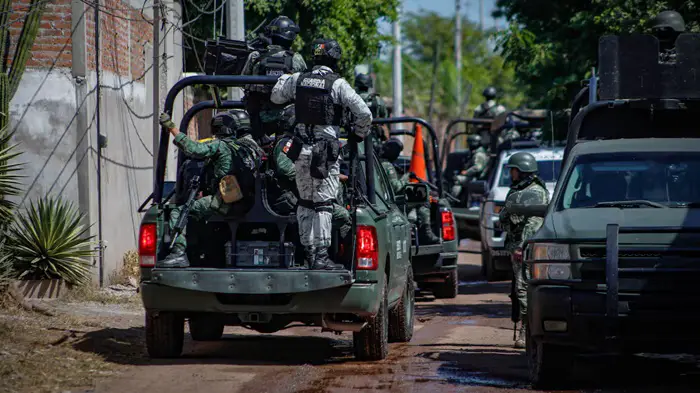 Militares asesinaron a 19 hombres armados en la comunidad rural de Plan de Oriente Culiacán, Sinaloa
