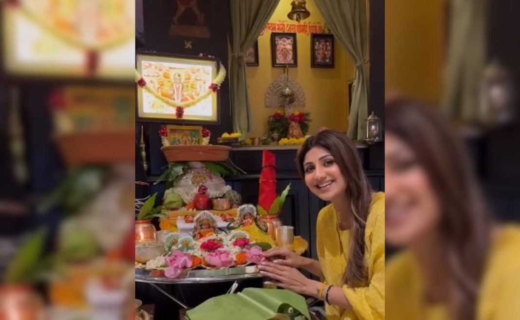 Navratri 2024: Shilpa Shetty se instala <i>Mata Ka Darbaar</i>Cocina delicioso <i>Prasada</i>
