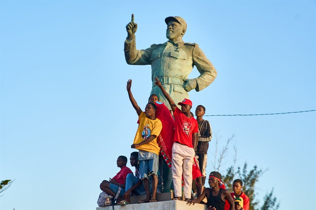 Noticias24 | La campaña electoral de Mozambique ha recibido el visto bueno hasta el momento, ya que 17 millones de personas acuden a las urnas
