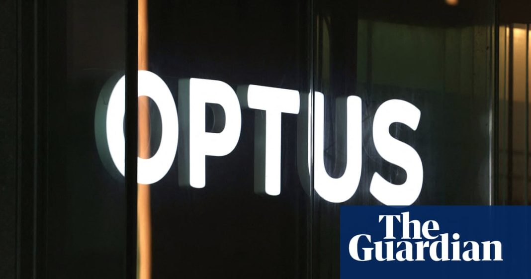 Optus vendió a clientes australianos vulnerables planes telefónicos que no podían pagar, alega ACCC
