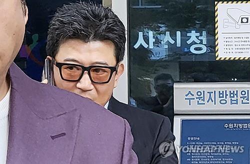 6-mth jail term sought for actor Park Sang-min for drunk driving