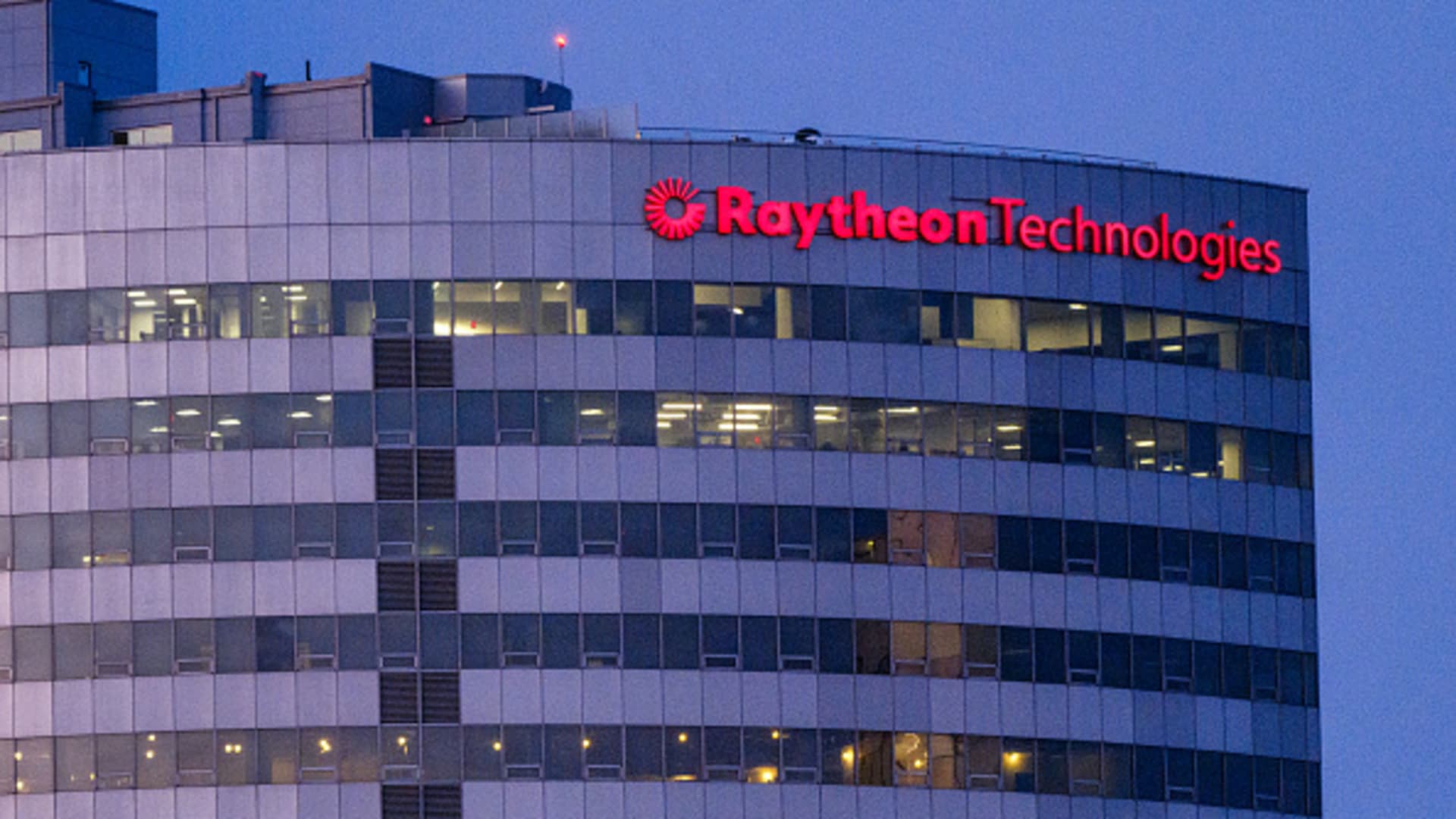 Raytheon, filial de RTX, pagará más de 950 millones de dólares para resolver investigaciones sobre soborno internacional y fraude en el control de exportaciones
