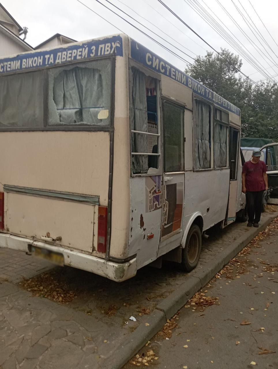 Rusia atropelló un autobús de pasajeros en la provincia de Sumy y dejó 3 heridos
