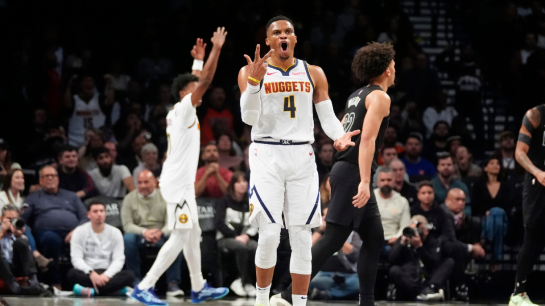 Russell Westbrook vuelve a lo básico y ofrece un primer vistazo de esperanza para encajar con los Nuggets en la victoria sobre los Nets
